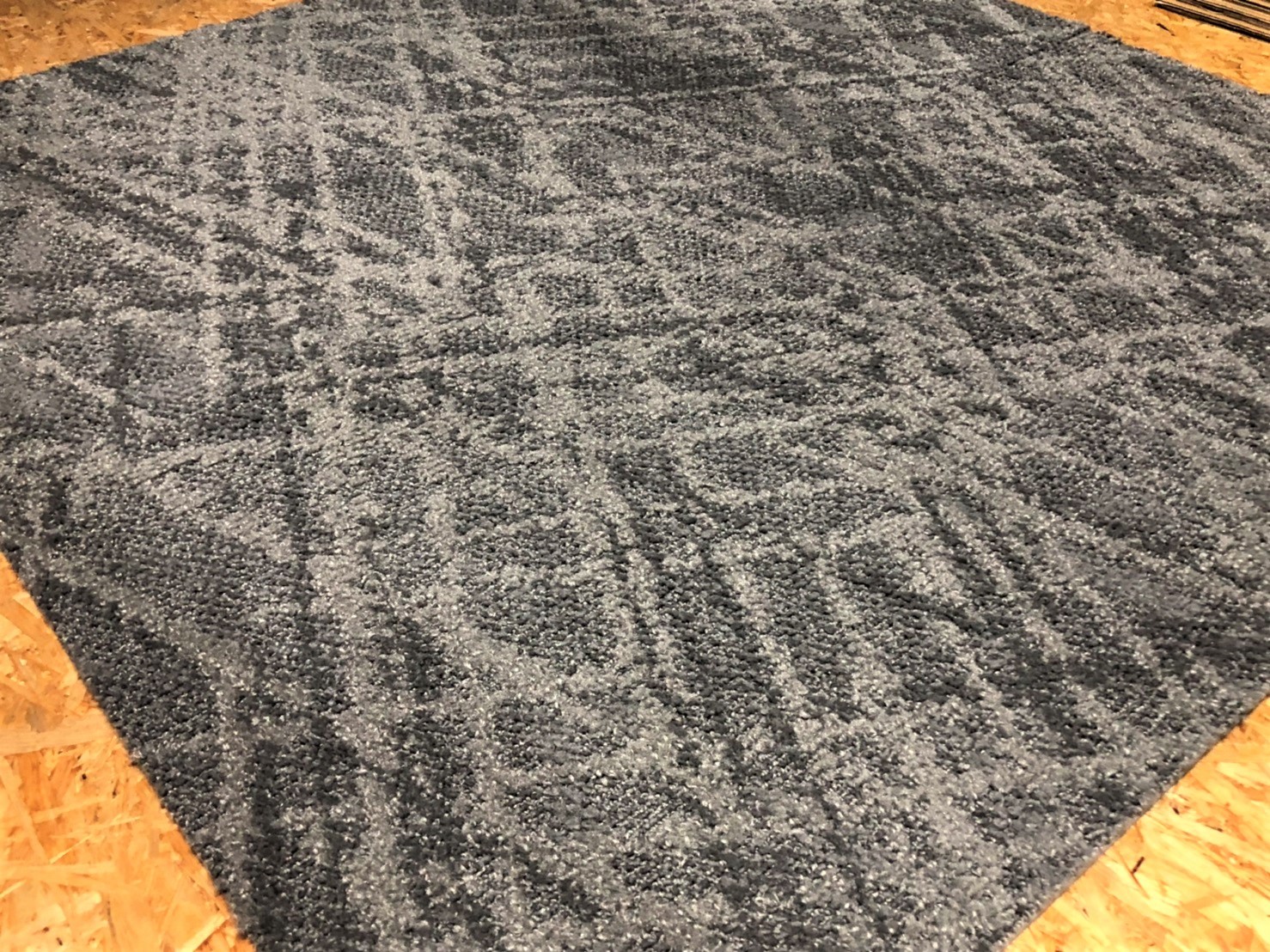 タイルカーペット持ち込み_191031_0009 加工済