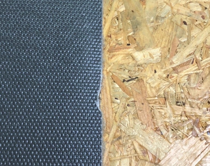 買取不可のタイルカーペット カットされている ズーム