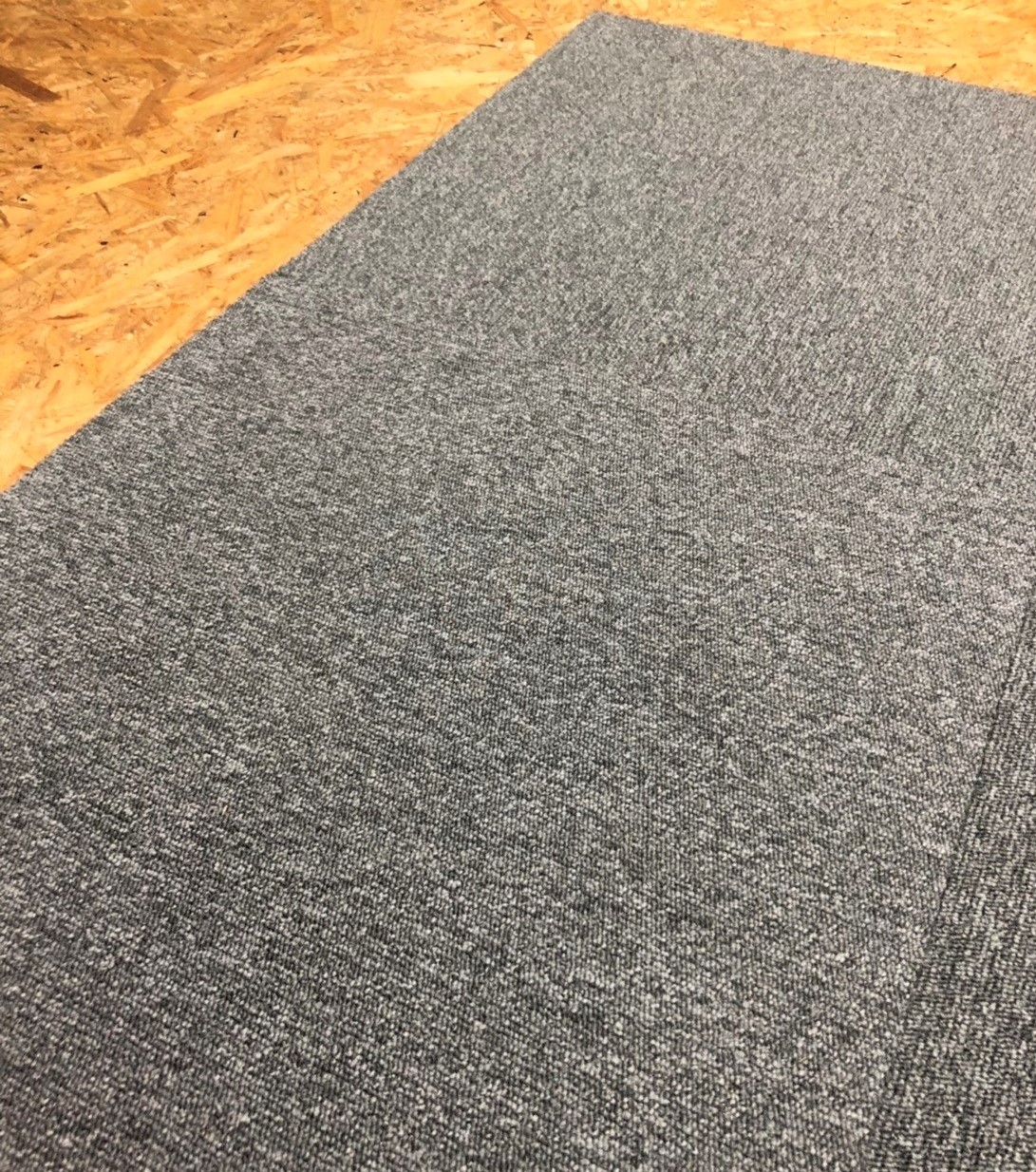 東リ グレー系